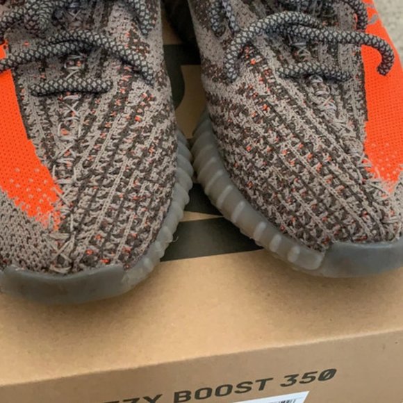 Yeezy Boost 350 V2 main image 4
